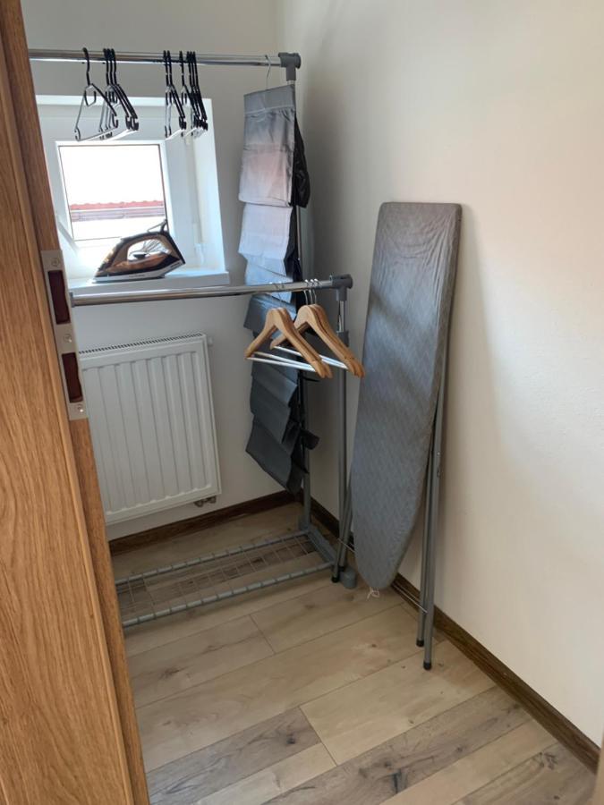 Cozy 2-Bedroom Vacation Apartment With Entire Top Floor Gaj  외부 사진
