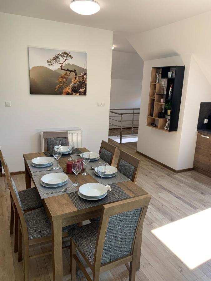 Cozy 2-Bedroom Vacation Apartment With Entire Top Floor Gaj  외부 사진